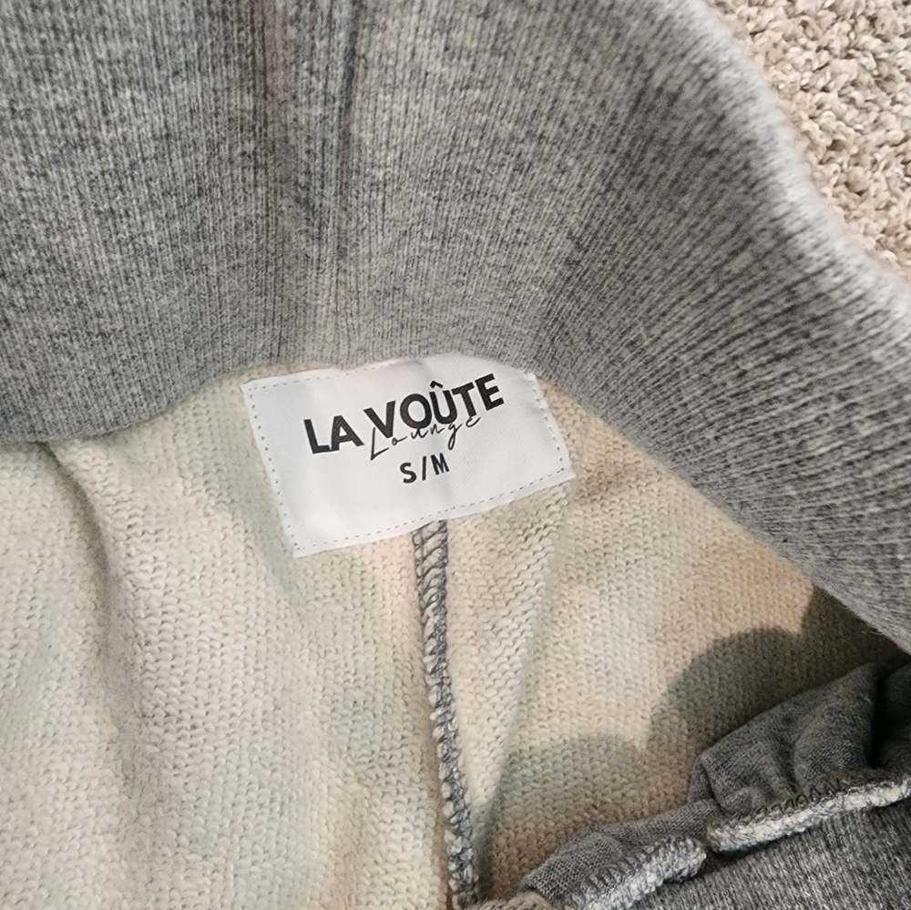 La Voute Sweatpants - Picture 2 of 3